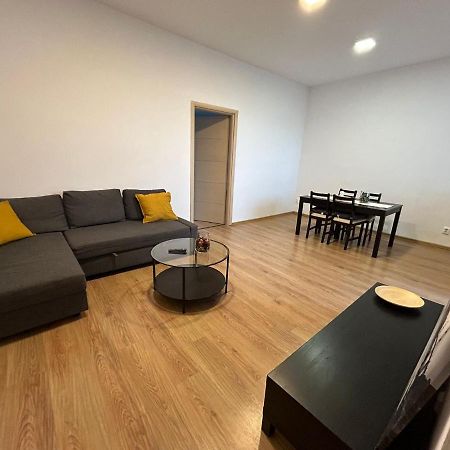 Elegant City Center Apartment Bucareste Exterior foto