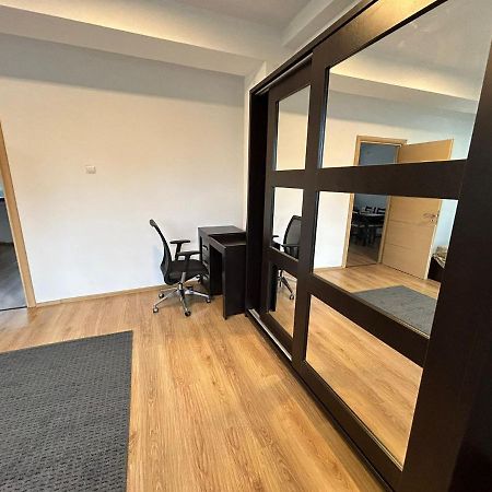 Elegant City Center Apartment Bucareste Exterior foto
